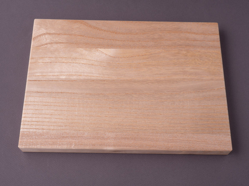 Hitohira - Cutting Board - Kiri Wood - Small – Strata