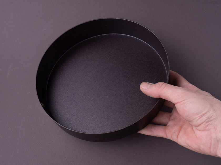 Netherton Foundry Spun Iron Cake Pan – Strata