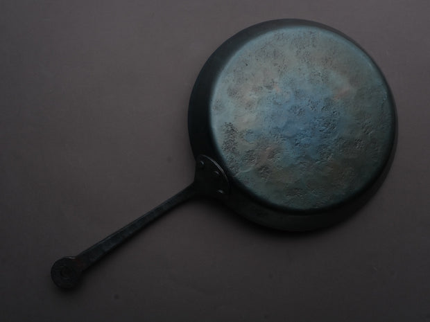 Kanatoko - Frying Pan - Hand Forged Iron - 235mm Diameter