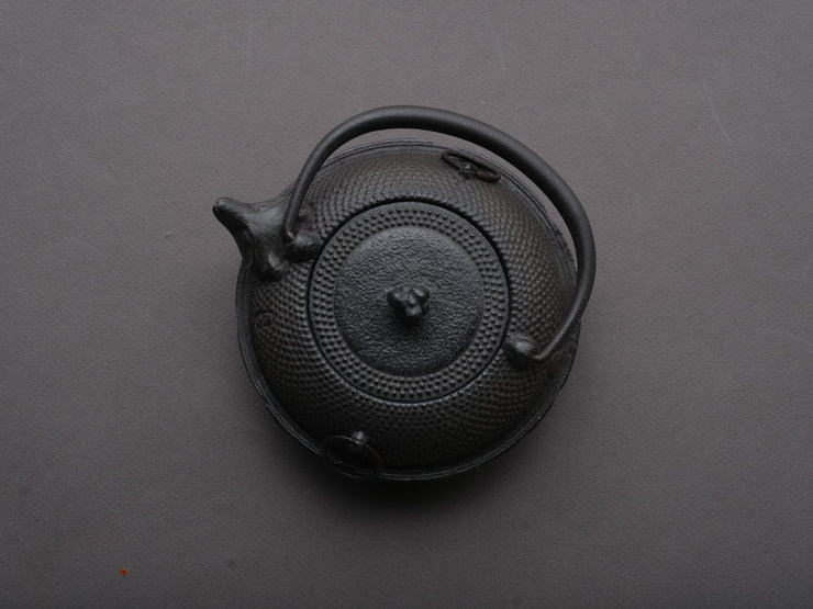 Komon - Yamagata Imono - Bunbuku (Teapot)