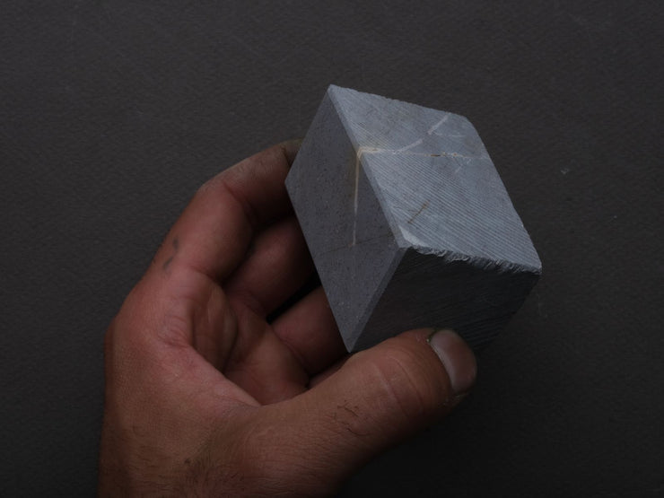 Hitohira - Natural Stone - Uchigamori Nagura - 200-250g