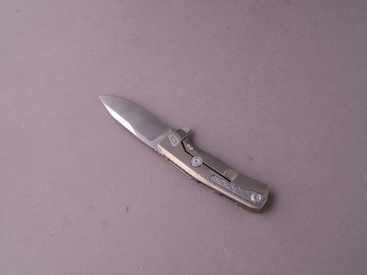 lionSTEEL - SOLID Folding Knife - ROK - M390 - 85mm - Frame Lock - Bronze Titanium - HWAY.L Clip