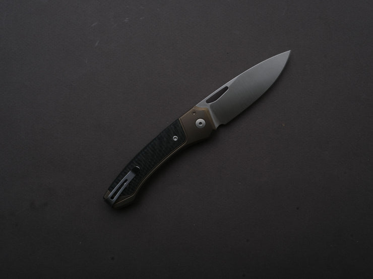 lionSTEEL - Folding Knife - Button Lock - Twain - MagnaCut - 80mm - Bronze Titanium Handle w/ Carbon Fiber Inlay