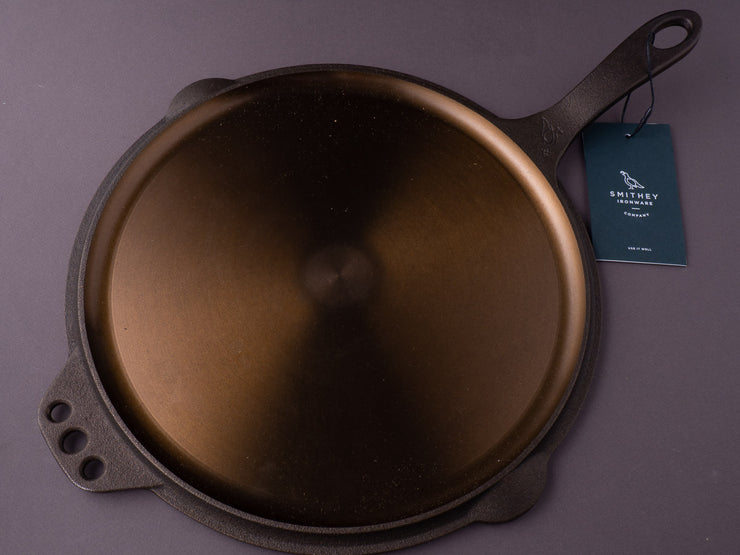 Smithey No. 12. Flat Top Cast Iron Griddle