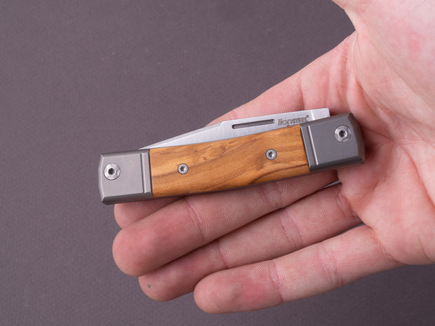 lionSTEEL - Folding Knife - bestMAN - Clip Point - 71mm - M390 - Slip Joint - Olive Wood