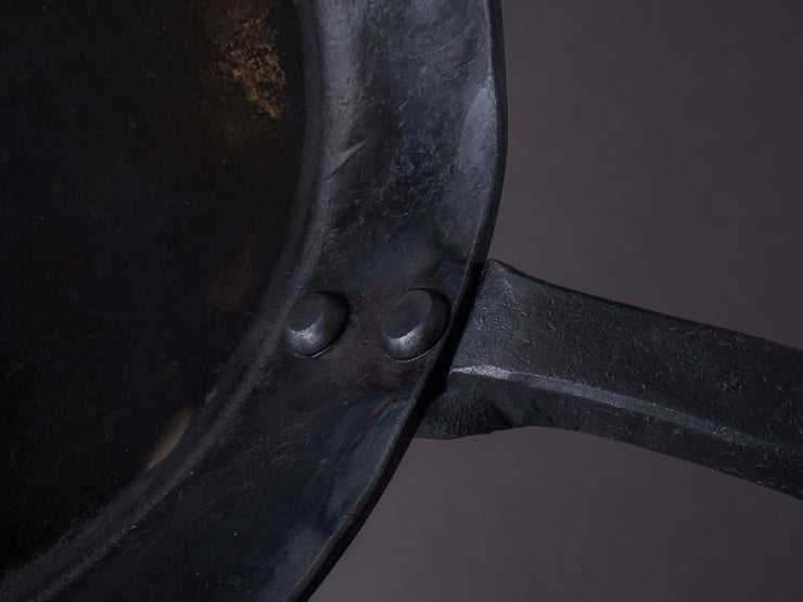 Kanatoko - Wrought Iron Frying Pan - Shallow - 180mm Bottom Diameter