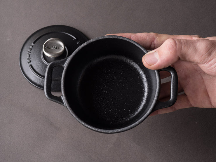 Chasseur - Mini 4 - Cast Iron - Casserole Pot with Lid – Strata