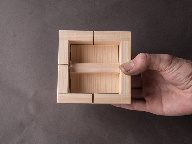 Komon - Hinoki Press Sushi Box - 4 Piece Cross Cut